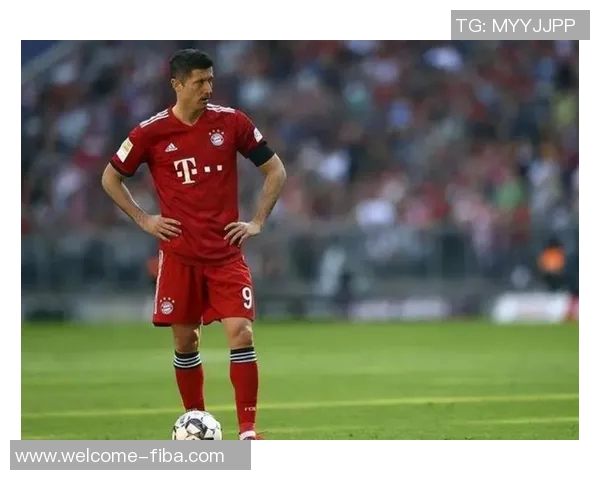 莱万或将在明夏自由转会离开巴萨结束四年红蓝生涯